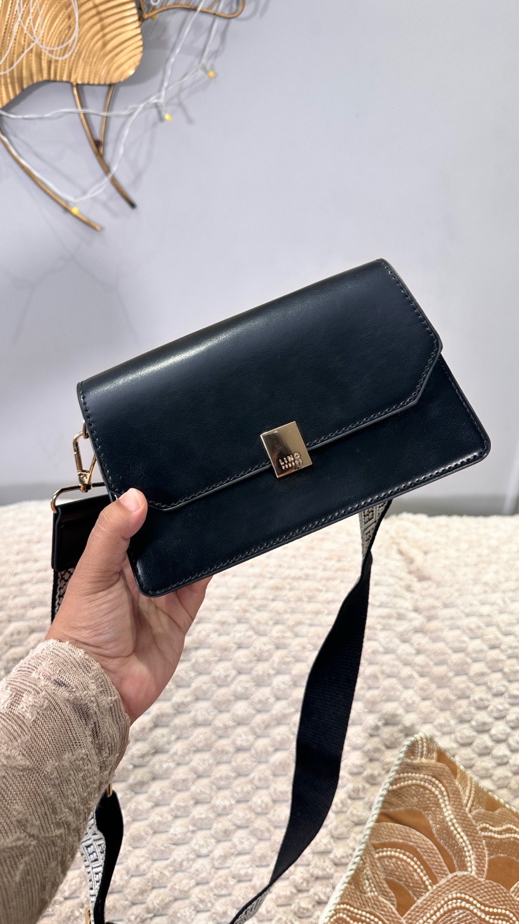 sling bag